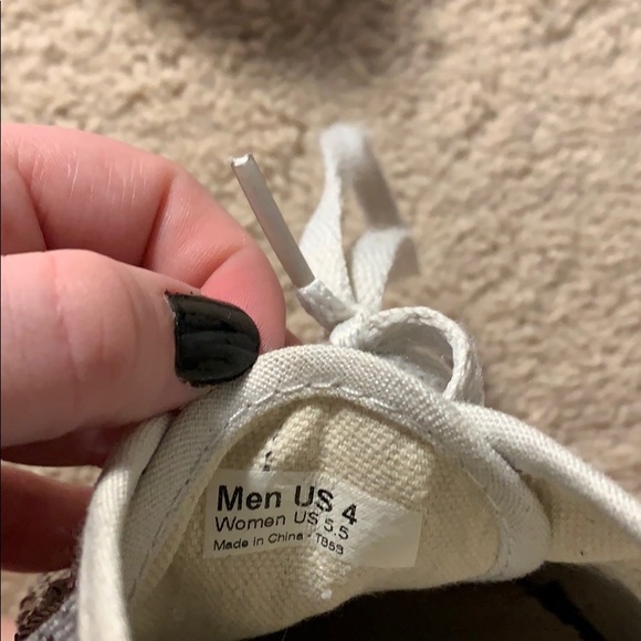 Vans - Picture 3 of 3